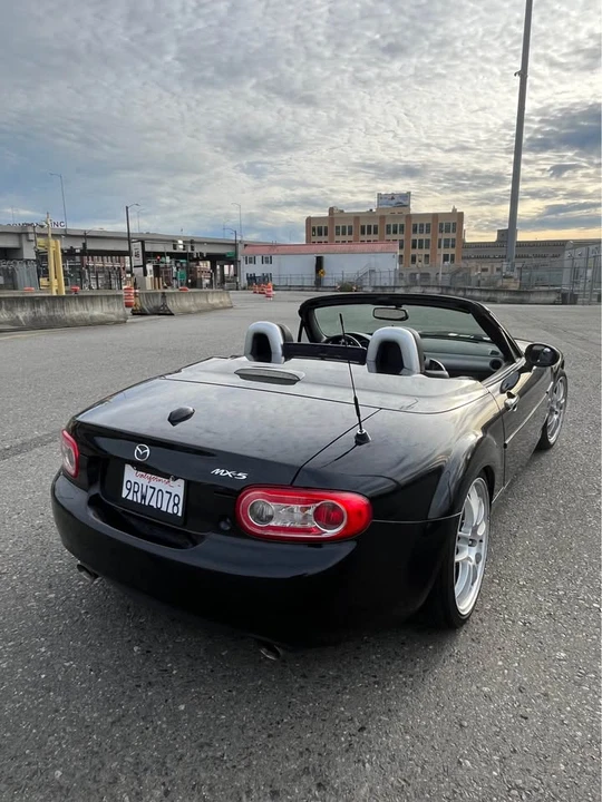 2010 Mazda NC MX-5 Miata - Image 4 of 9