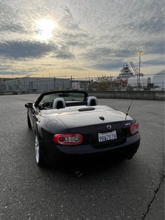 2010 Mazda NC MX-5 Miata - Image 5 of 9