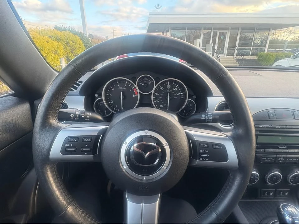 2010 Mazda NC MX-5 Miata - Image 7 of 8
