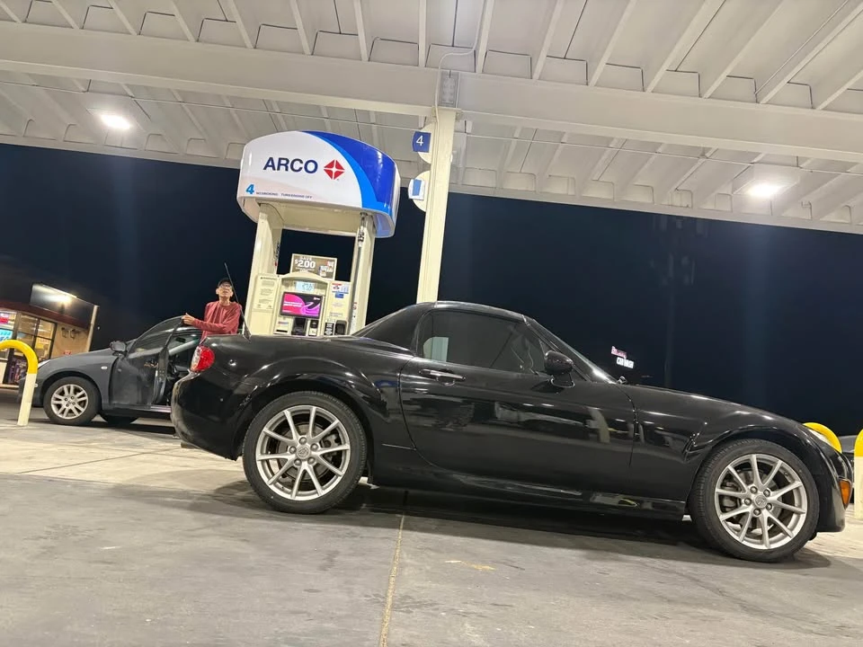 2010 Mazda NC MX-5 Miata - Image 5 of 7
