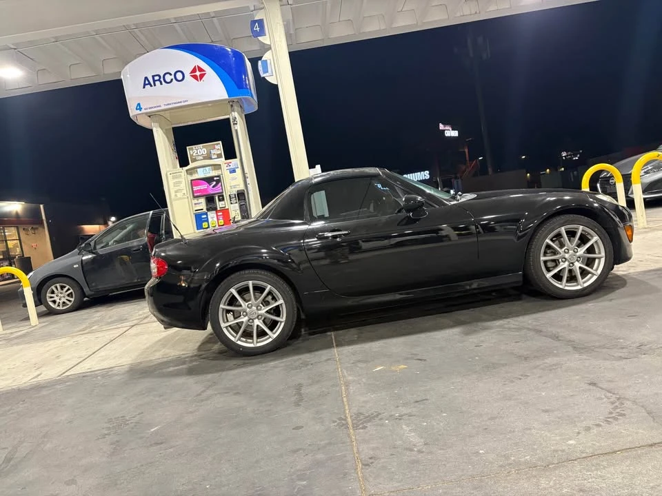 2010 Mazda NC MX-5 Miata - Image 4 of 7