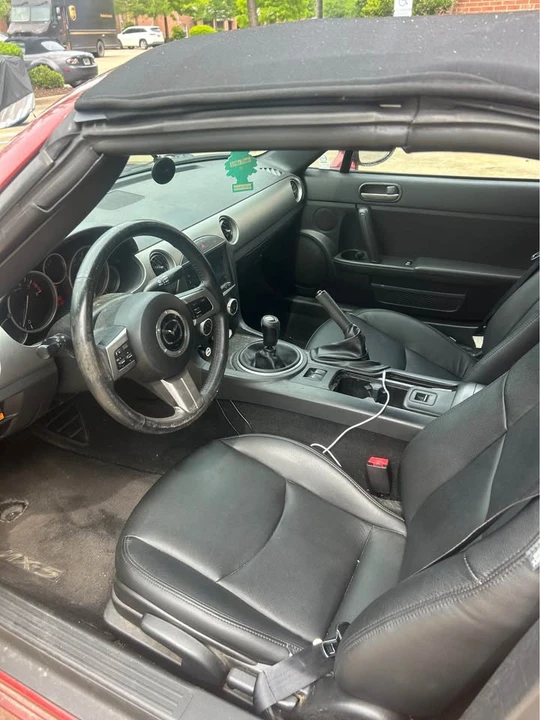 2010 Mazda NC MX-5 Miata - Image 5 of 7