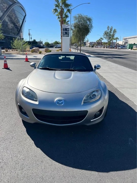 2010 Mazda NC MX-5 Miata - Image 4 of 18