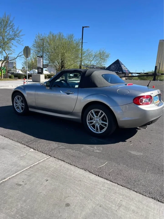 2010 Mazda NC MX-5 Miata - Image 3 of 18