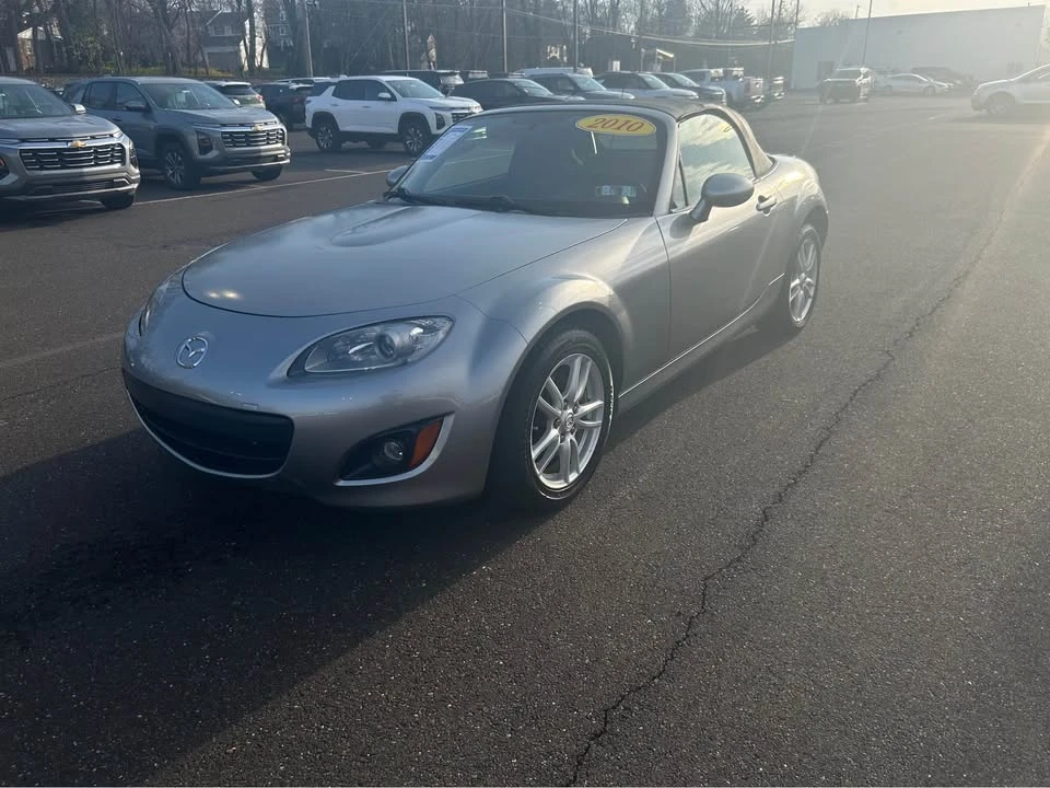 2010 Mazda NC MX-5 Miata - Image 9 of 10