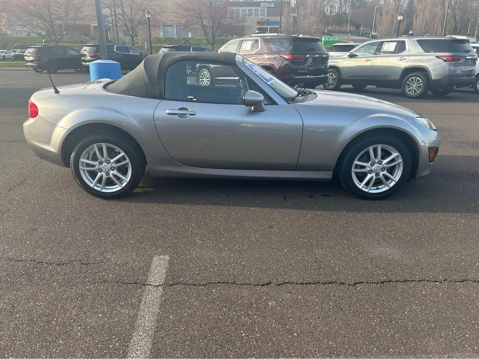 2010 Mazda NC MX-5 Miata - Image 8 of 10