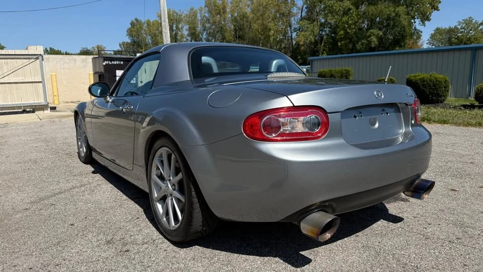 2010 Mazda NC MX-5 Miata - Image 3 of 19