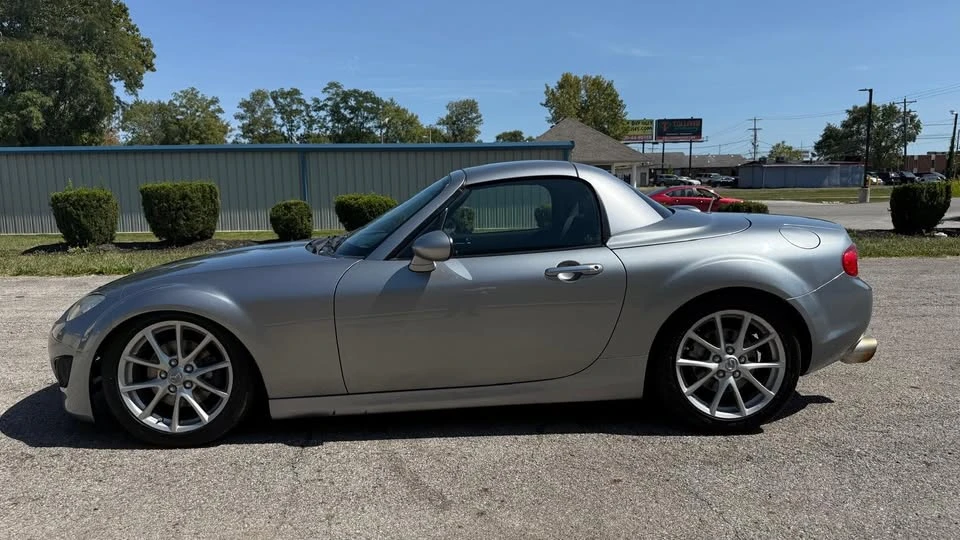 2010 Mazda NC MX-5 Miata - Image 2 of 19