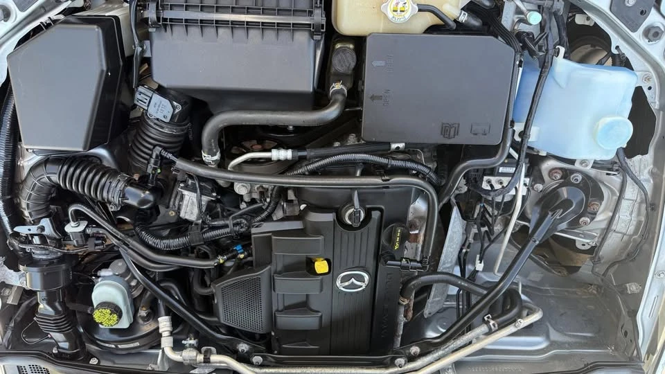 2010 Mazda NC MX-5 Miata - Image 16 of 19