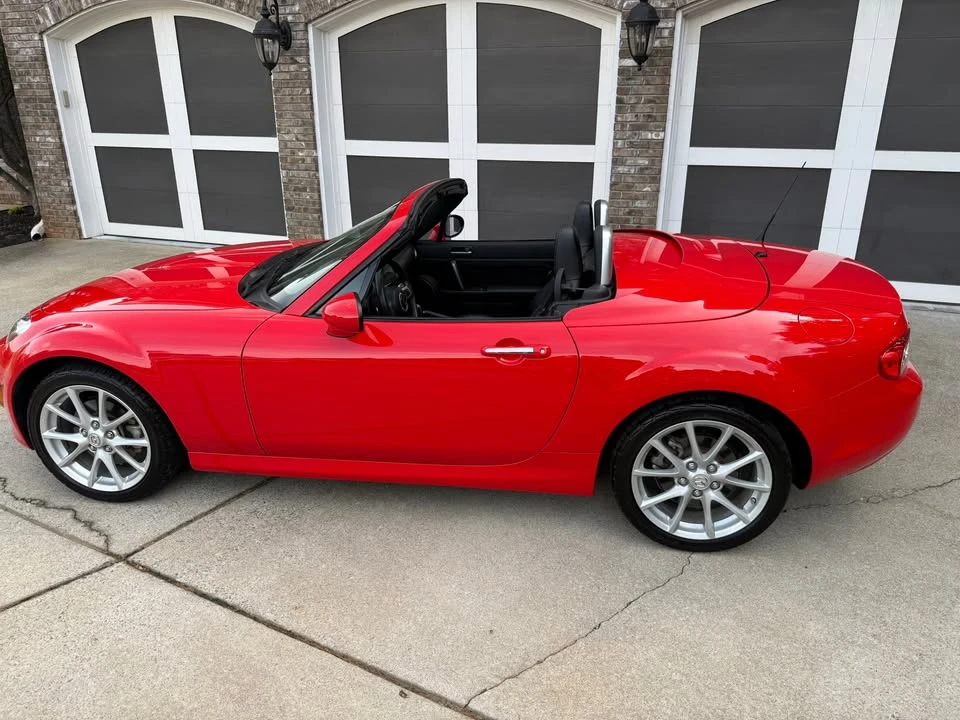 2010 Mazda NC MX-5 Miata - Image 18 of 20