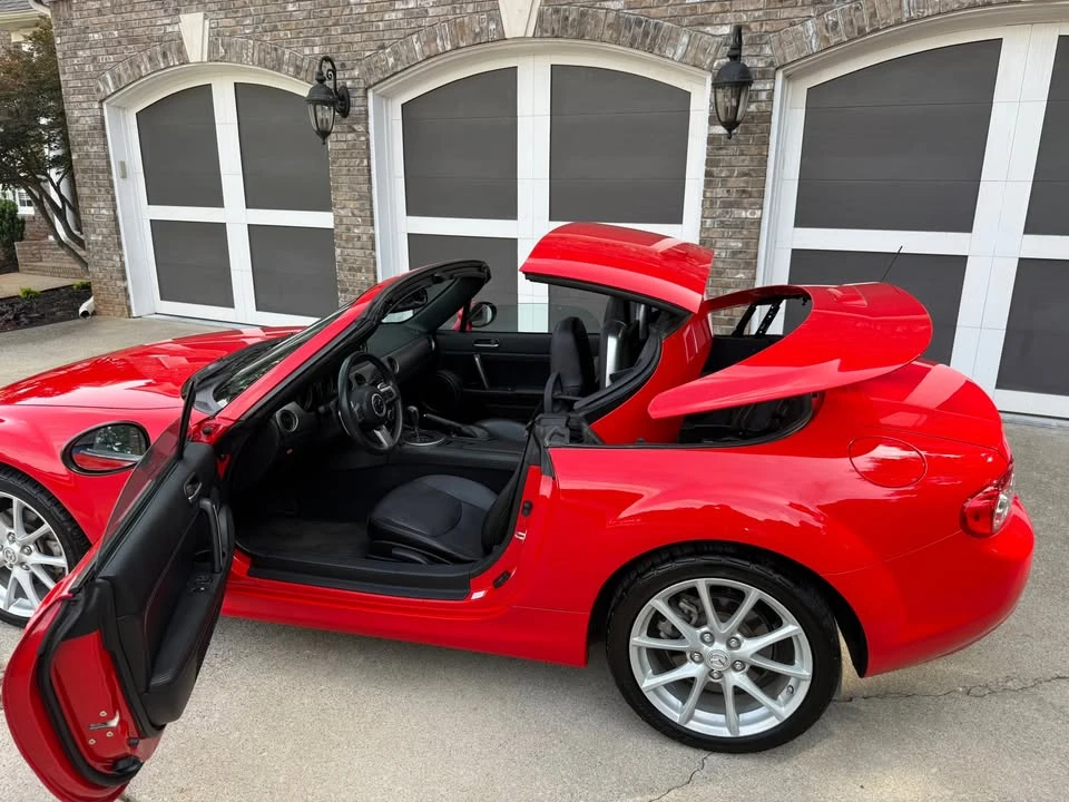 2010 Mazda NC MX-5 Miata - Image 16 of 20