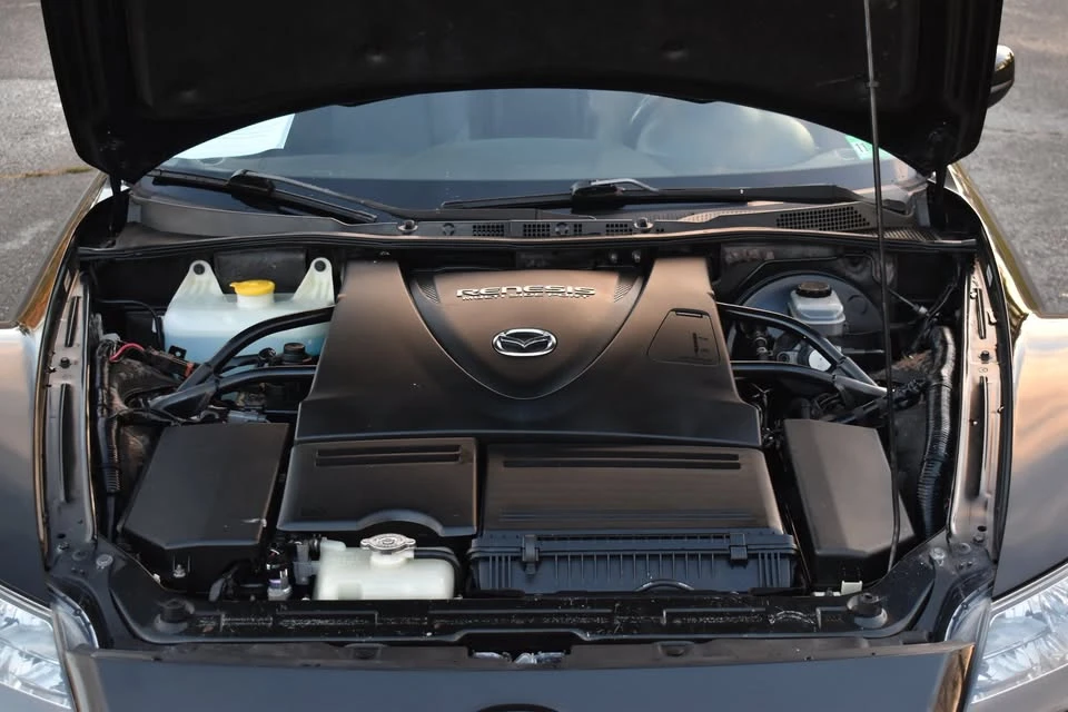 2010 Mazda RX-8 2nd Gen - Image 15 of 16