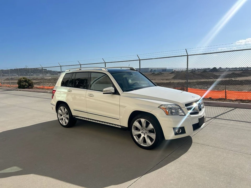 2010 Mercedes-Benz GLK-Class - Image 2 of 6