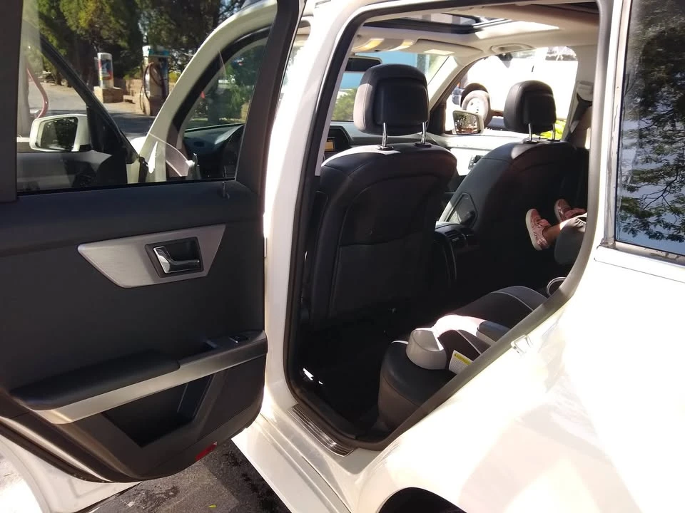 2010 Mercedes-Benz GLK-Class - Image 10 of 16