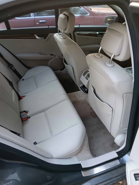 2010 Mercedes-Benz W212 E-Class - Image 4 of 6