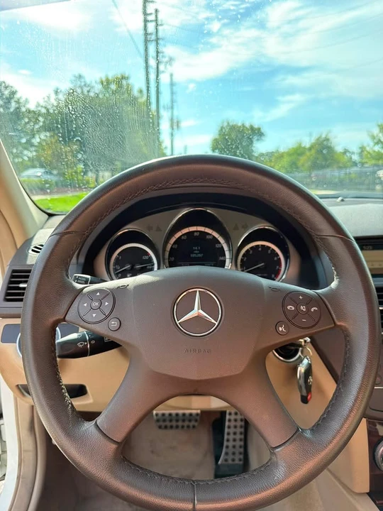 2010 Mercedes-Benz W212 E-Class - Image 15 of 15