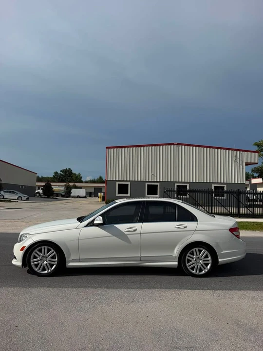 2010 Mercedes-Benz W212 E-Class - Image 8 of 15