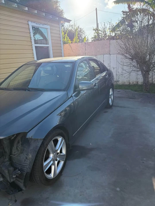 2010 Mercedes-Benz W204 C-Class - Image 11 of 14