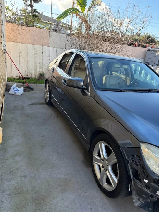 2010 Mercedes-Benz W204 C-Class - Image 10 of 14