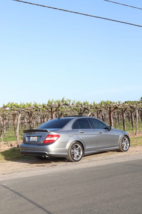 2010 Mercedes-Benz W204 C-Class - Image 3 of 15