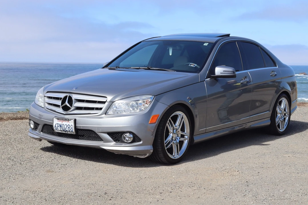 2010 Mercedes-Benz W204 C-Class - Image 7 of 15