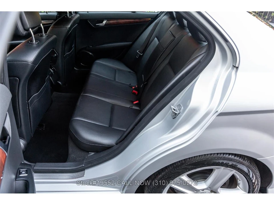 2010 Mercedes-Benz W120 & W121 - Image 20 of 31