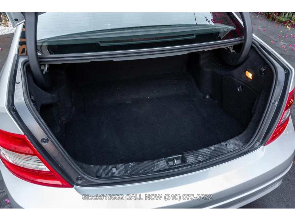 2010 Mercedes-Benz W120 & W121 - Image 26 of 31