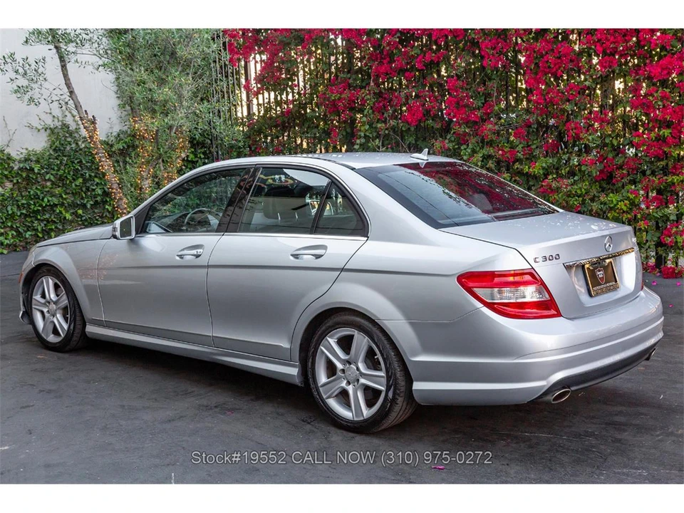 2010 Mercedes-Benz W120 & W121 - Image 6 of 31