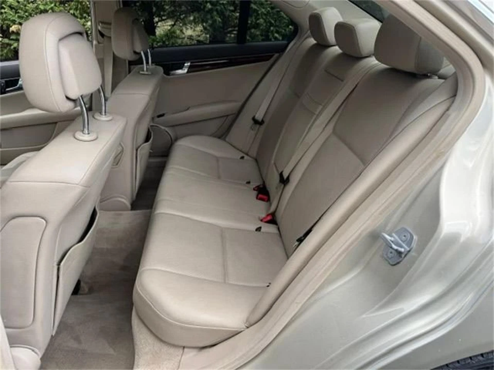2010 Mercedes-Benz W120 & W121 - Image 14 of 21