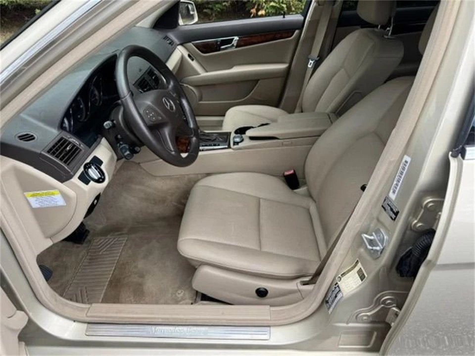 2010 Mercedes-Benz W120 & W121 - Image 10 of 21