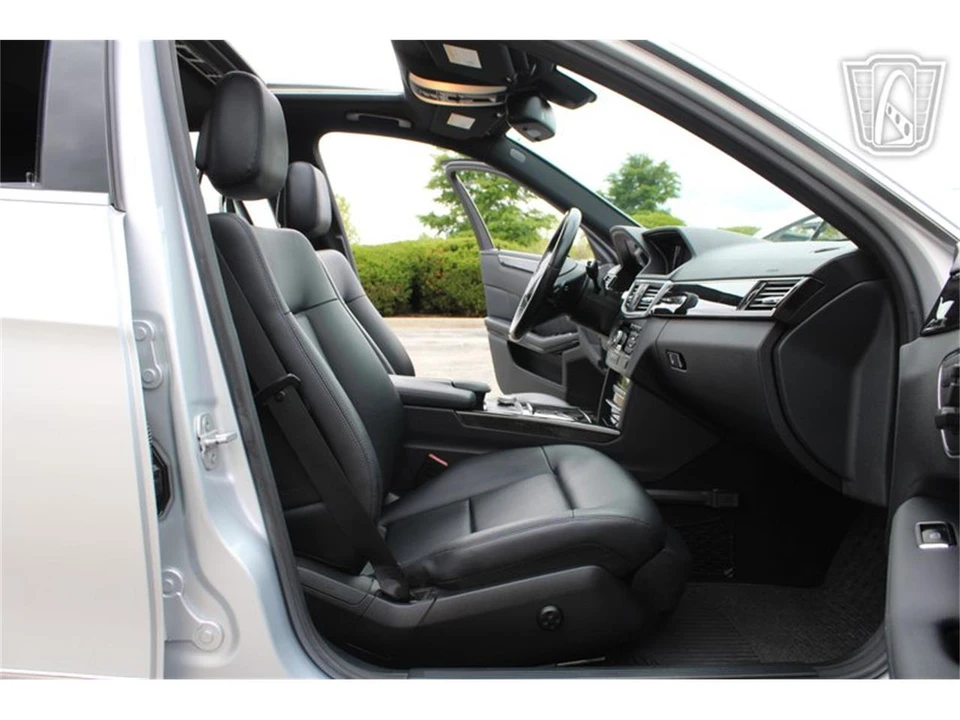 2010 Mercedes-Benz W204 C-Class - Image 12 of 31