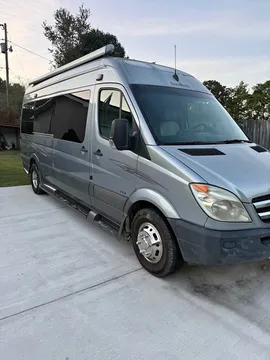 2010 Mercedes-Benz 3500 Sprinter Van Camper