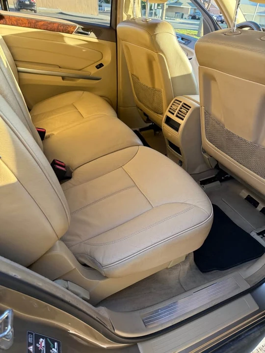 2010 Mercedes-Benz 450SEL - Image 14 of 19