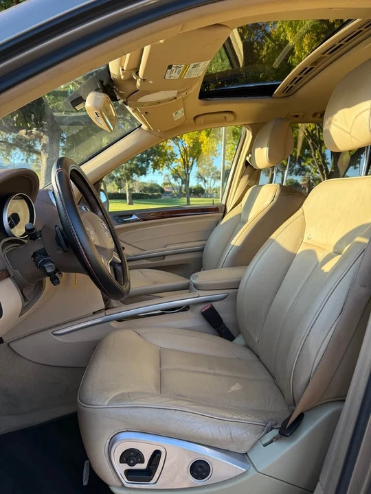2010 Mercedes-Benz 450SEL - Image 10 of 19
