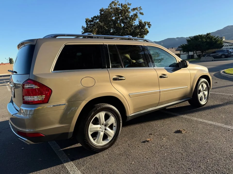 2010 Mercedes-Benz 450SEL - Image 8 of 19