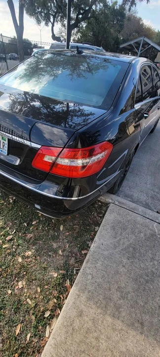 2010 Mercedes-Benz W212 E-Class - Image 3 of 12