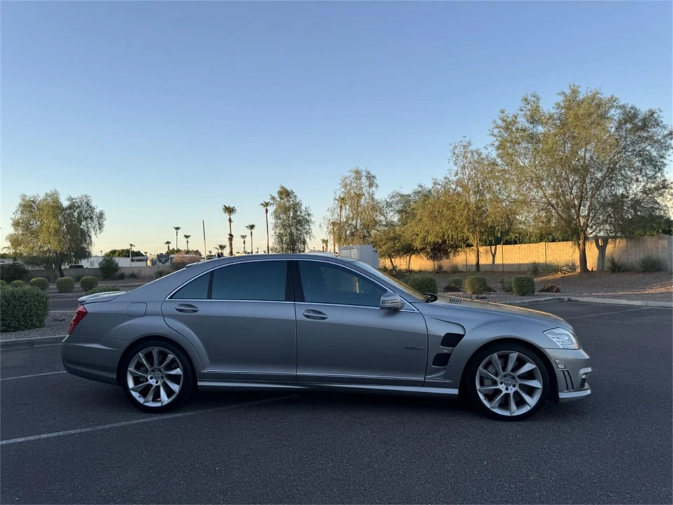 2010 Mercedes-Benz - Image 9 of 27