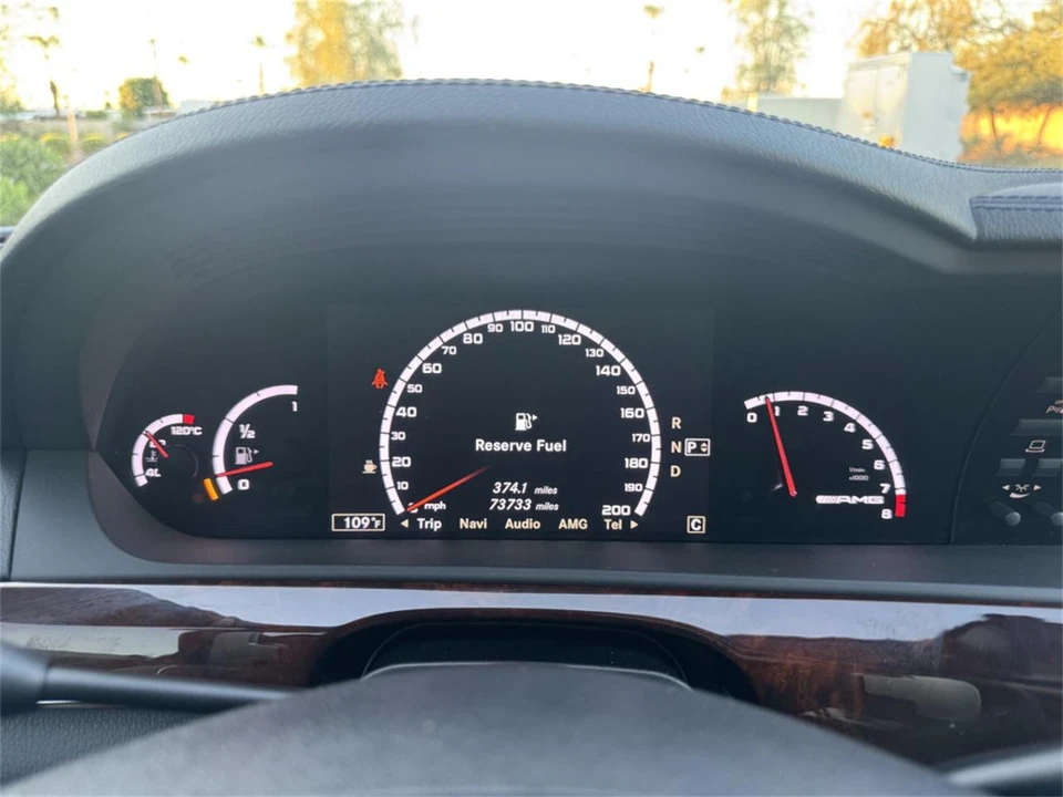 2010 Mercedes-Benz - Image 24 of 27
