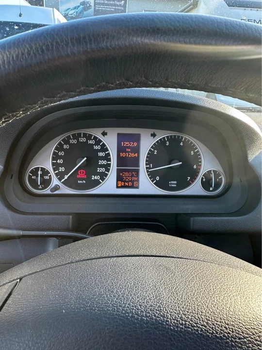 2010 Mercedes-Benz W245 B-Class - Image 8 of 12