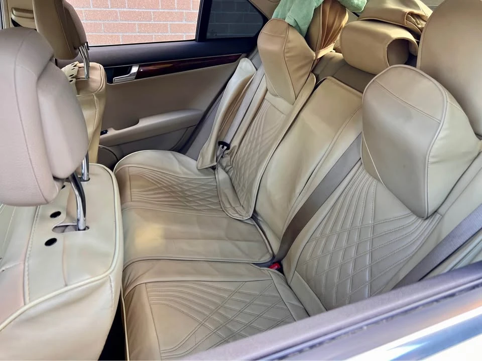 2010 Mercedes-Benz W204 C-Class - Image 6 of 9