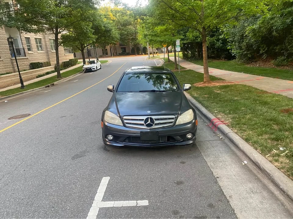 2010 Mercedes-Benz W204 C-Class - Image 2 of 12