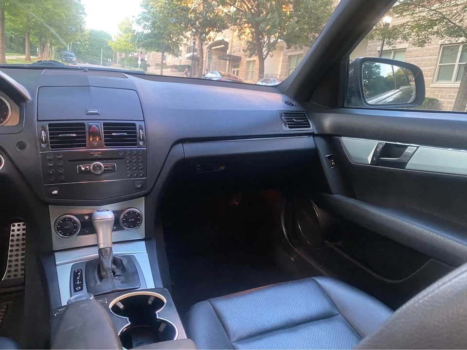 2010 Mercedes-Benz W204 C-Class - Image 10 of 12