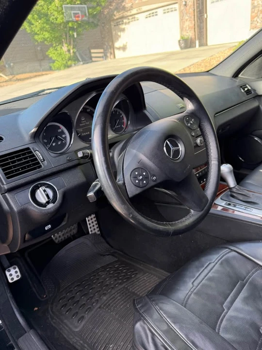 2010 Mercedes-Benz W204 C-Class - Image 3 of 7