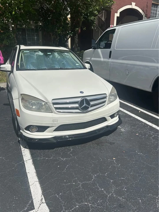2010 Mercedes-Benz W204 C-Class - Image 4 of 9
