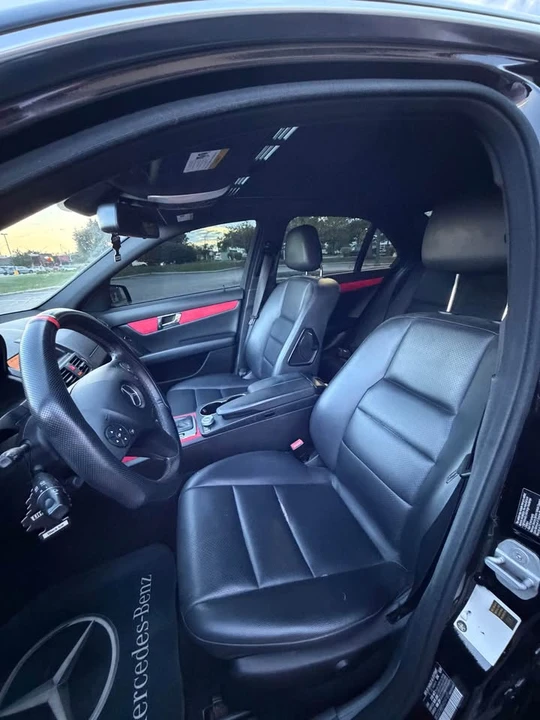 2010 Mercedes-Benz W204 C-Class - Image 7 of 10