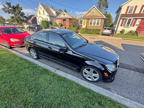 2010 Mercedes-Benz C-Class C 300 4MATIC Luxury Sedan 4D