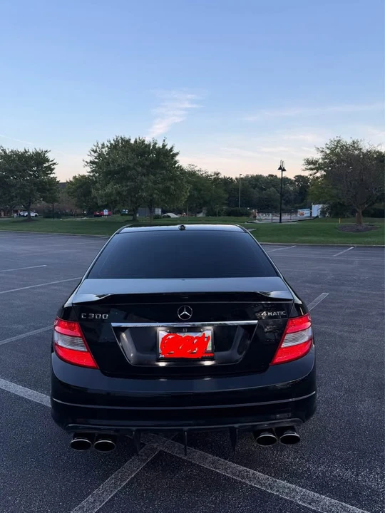 2010 Mercedes-Benz W204 C-Class - Image 5 of 10