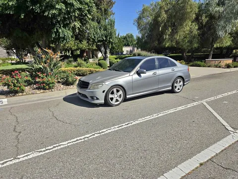 2010 Mercedes-Benz C-Class C 300 4MATIC Luxury Sedan 4D