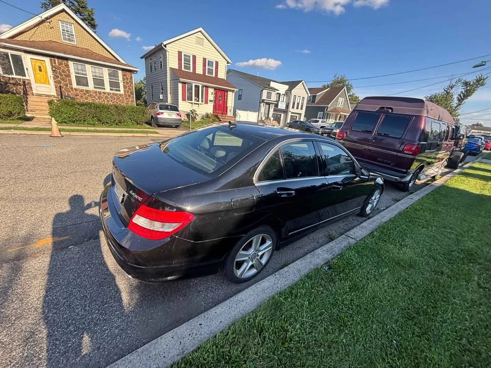2010 Mercedes-Benz W204 C-Class - Image 2 of 5