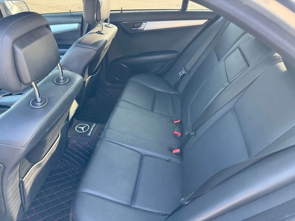 2010 Mercedes-Benz W204 C-Class - Image 6 of 9